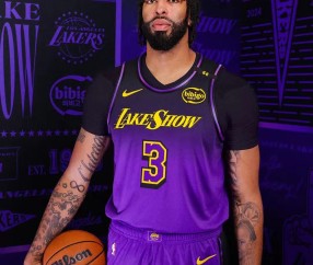 九游官网-浓眉刷新世界纪录，教练激动落泪